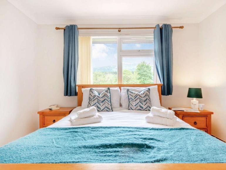 3 Bedroom Luxury Home, Hot Tub, Stunning Views Of Killin, Sitting On The River Dochart Exteriér fotografie